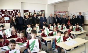 Kdz. Ereğli Belediye Başkanı Halil Posbıyık, yarı yıl tatiline giren öğrencilere, öğretmenlere ve velilere