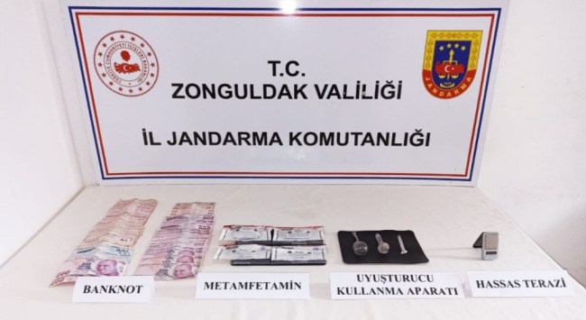 Kozlu’da uyuşturucuya ağır darbe Açıklama şöyle: Zonguldak İl Jandarma Komutanlığı ekiplerince, uyuşturucu ile mücadele
