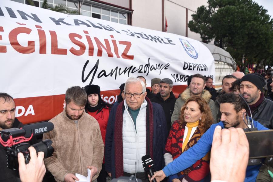 Kdz. Ereğli Belediyesi, deprem bölgesine yardım malzemeleriyle dolu 8’inci tırı