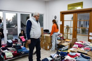 Kdz. Ereğli Belediye Başkanı Halil Posbıyık, Atatürk Kültür Merkezi’ndeki Yardım