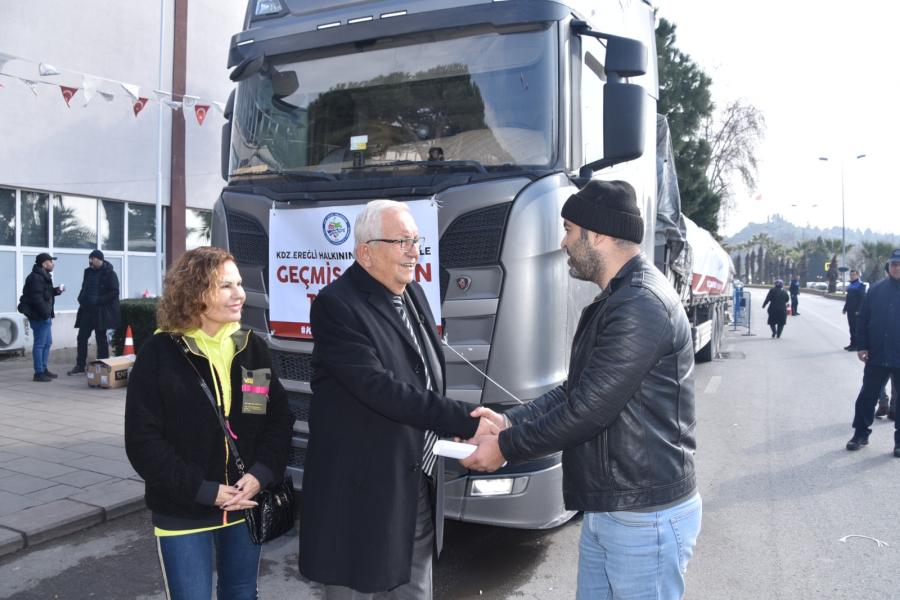 Kdz. Ereğli Belediyesi, depremden sonra bölgeye gönderdiği 16 yardım tırının