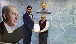 Yerel ve ulusal düzeyde çeşitli ödüller kazanan gazeteci Mustafa Kemal