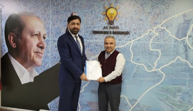 Yerel ve ulusal düzeyde çeşitli ödüller kazanan gazeteci Mustafa Kemal