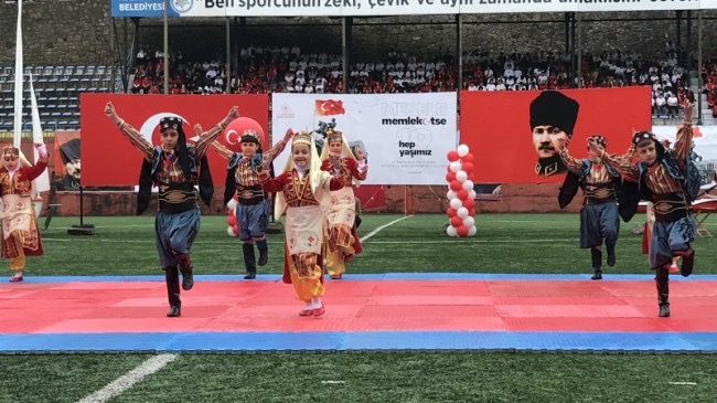 Kdz.Ereğli’de 19 Mayıs Coşkusu Kdz.Ereğli’de 19 Mayıs Atatürk’ü Anma, Gençlik ve Spor Bayramı kutlama