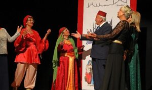 ‘Kuyruklu Yıldız Altında Bir İzdivaç’ alkışlarla sahnelendi