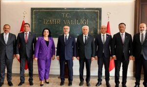 Türkiye-Azerbaycan arasında dış ticaret 5 milyar dolara koşuyor