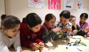 Bornova Belediyesi’nin ilk ve orta öğretim çağındaki çocukların kişisel, kültürel