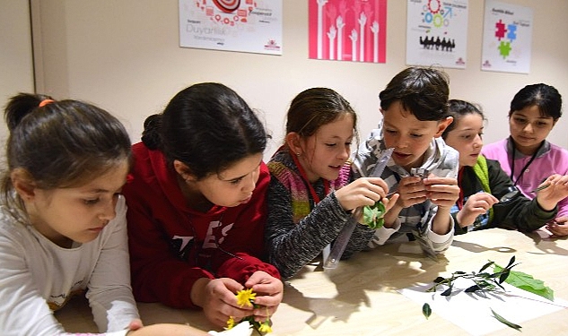 Bornova Belediyesi’nin ilk ve orta öğretim çağındaki çocukların kişisel, kültürel