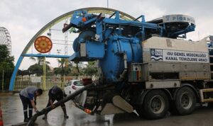 Kocaeli’de etkisini sürdüren yağışlar nedeniyle oluşabilecek aksaklıklara karşı İSU ve