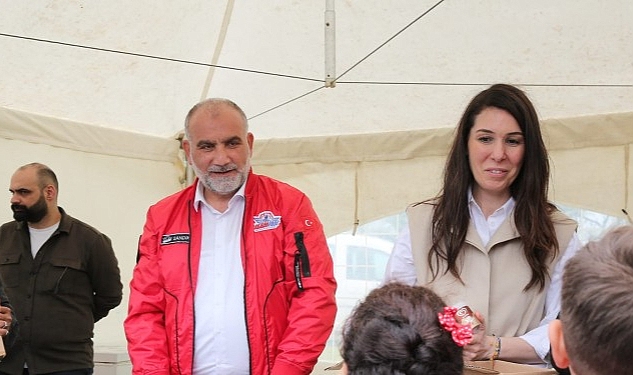 Canik Belediyesi’nin ilçede düzenlediği şenlikte çocuklar doyasıyla eğlendi.