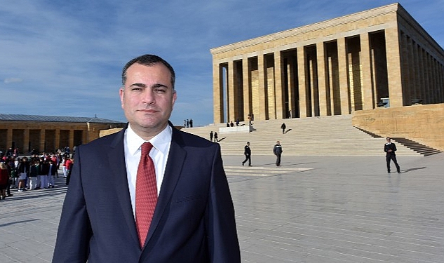 Çankaya Belediye Başkanı Alper Taşdelen bağımsızlık mücadelesinin başladığı 19 Mayıs’ın 104. Yılını kutladığı bir mesaj yayımladı Çankaya Belediye Başkanı Alper Taşdelen, 19 Mayıs Atatürk’ü Anma Gençlik