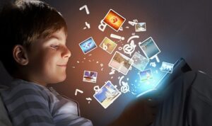 İnternet, pandemi döneminde gençler için bir can simidi oldu. Birçoğu