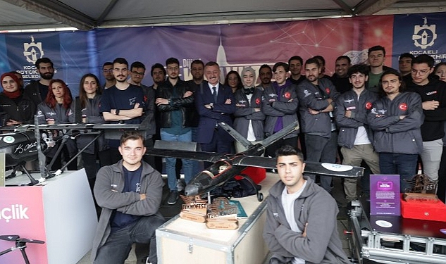 Büyükşehir, İzmit ve Gebze Kent Meydanlarında vatandaşların yoğun katılımıyla Gençlik