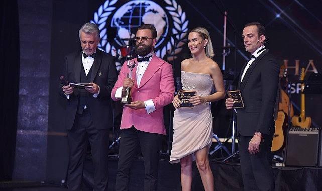 “3.Uluslararası Zirve Ödülleri” önceki akşam Cahide Palazzo'da gerçekleşen törenle sahiplerini