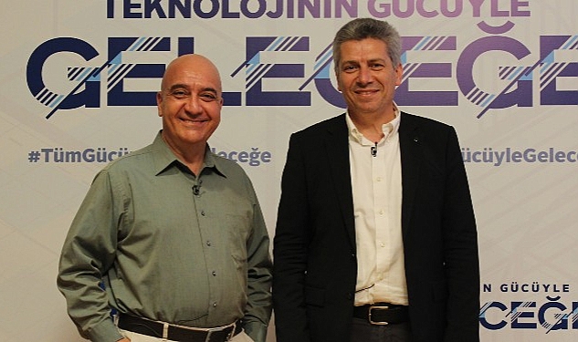 Kuantum Bilgisayarlar İnsanlığı İleriye Götürecek “Teknolojinin Gücüyle Geleceğe” Webinar Serisi 2023 programının dördüncüsü “Kuantum Bilgisayarlarına