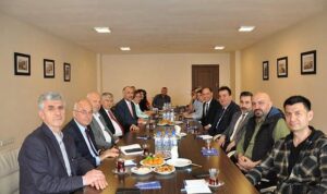 Cumhuriyet Halk Partisi 28.Dönem Zonguldak Milletvekil Deniz Yavuzyılmaz beraberinde Cumhuriyet