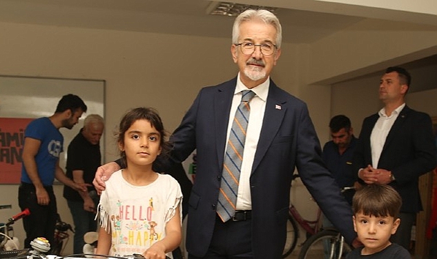Onarılan bisikletler depremzede çocukları mutlu etti Nilüfer Belediyesi ve Nilüfer Kent Konseyi işbirliğiyle hizmete sunulan Tamirhane’de