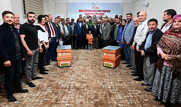 Selçuklu Belediyesi tarafından üreticiliği desteklemek adına Eğribayat Mahallesi’nde başlatılan “Arılı