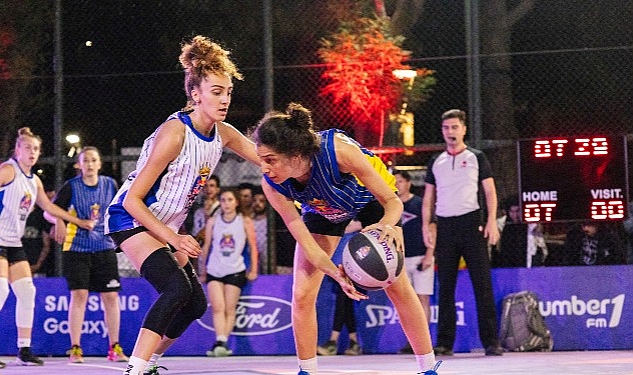 Dünyanın en büyük sokak basketbol turnuvalarından biri olan Red Bull