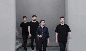 Sezon boyunca sahnelerinde dünyaca ünlü isimleri ağırlamaya devam ederken Zorlu