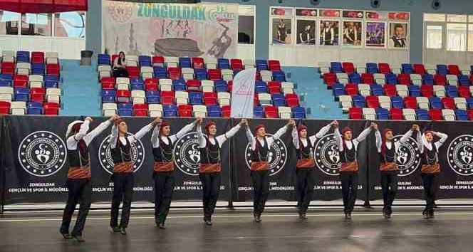 Zonguldak’ın ev sahipliğinde Halk Oyunları Gençler Türkiye Şampiyonası, başladı.