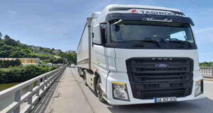 Zonguldak’ın Ereğli ilçesinde meydana gelen trafik kazasında motosikletle bulunan yolcu