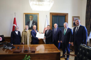 
AK Parti Grup Başkanı Abdullah Güler, AK Parti Grup Başkanvekilleri