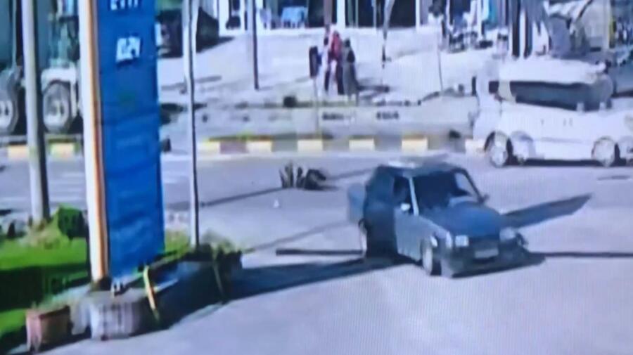 Bartın’da hafif ticari aracın yaya geçidinden koşarak geçmeye çalışan çocuğa