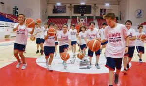 Spor ve sporcu gelişimine önemli katkılar sunan Aliağa Belediyesi Spor