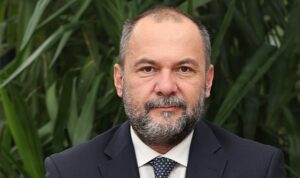 Son teknolojileri iş süreçlerine entegre ederek müşterileri için fark yaratan