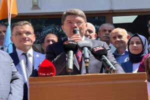 Adalet Bakanı Yılmaz Tunç, Türkiye’de parlamenter sistemin yol açtığı krizlerle