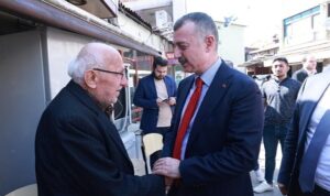 Başkan Büyükakın, Kandıra KOMEK yılsonu sergisinin ardından ilçe merkezindeki esnafı