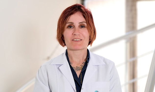 Bağımlı kişi sanal dünyada kendisine olumlu bir dünya yaratmaya çalışır