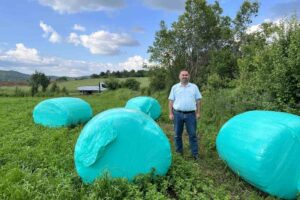 Kastamonu’nun İhsangazi ilçesinde hibe desteği ile alınan makine sayesinde çiftçilerin