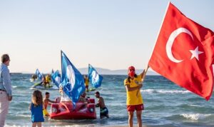 İzmir Büyükşehir Belediyesi, hayata geçirdiği çevre yatırımlarıyla şehre yeni mavi