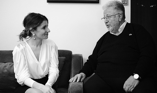 Elif Ebru Sakar’ın Turne Yolculuğu Başlıyor! Piyanist Elif Ebru Sakar, Devekuşu Kabare’den aldığı ilhamla All Saint