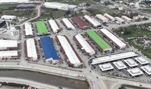 Gölcük Belediyesi; Yeni Sanayi Sitesi’ndeki 18 dükkânı, 15 Haziran Perşembe