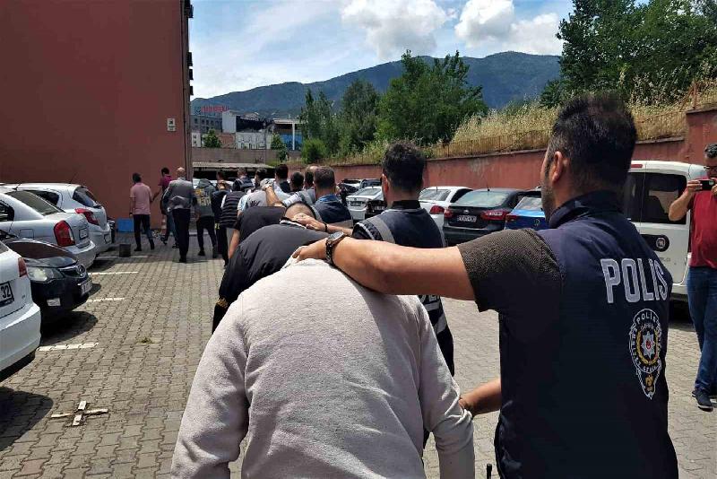 Karabük’te hırsızlık olaylarının önlenmesi için yapılan operasyonda gözaltına alınan 10