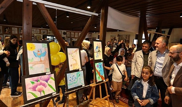 Küçük Ressamların Eserleri Görücüye Çıktı İnegöl Belediyesi Çocuk Resim Atölyesinde eğitim alan 8-13 yaş aralığındaki