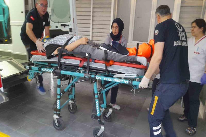 Zonguldak’ın Ereğli ilçesinde yolun karşısına geçerken motosikletin çarptığı yaşlı adam