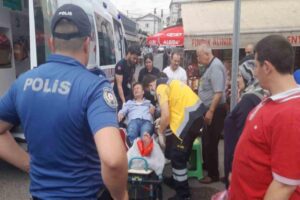 Zonguldak’ın Ereğli ilçesinde, ayağının üzerinden otomobil geçen yaya yaralandı. Kaza,