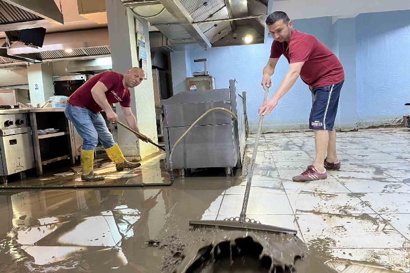 Bartın’ın tarihi ve turistik ilçesi Amasra’da meydana gelen sel afetinin