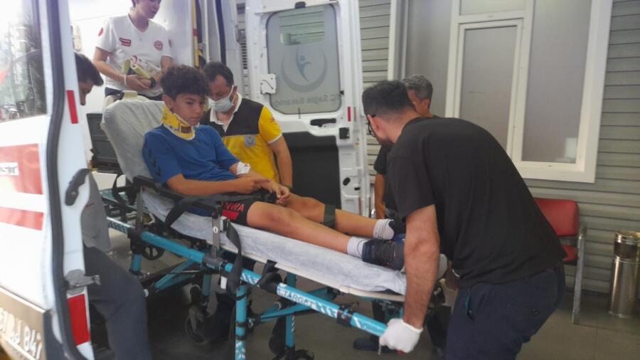 Zonguldak’ın Ereğli ilçesinde otomobilin çarptığı çocuk yaralandı. Kaza ilçeye bağlı