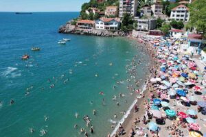 Zonguldak’ta Kurban Bayramı’nın son günü hava sıcaklığının 30 dereceye yaklaşması