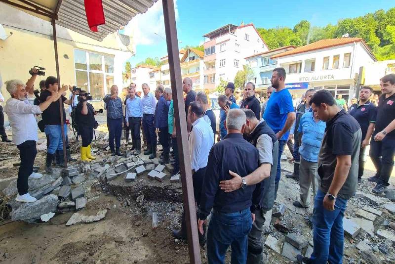 Zonguldak’ın Çaycuma ilçesine bağlı Karapınar Beldesini ziyaret eden İçişleri Bakanı