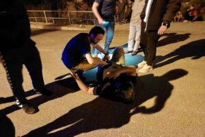 Zonguldak’ın Ereğli ilçesinde meydana gelen kazada sürüş hakimiyetini kaybeden motosiklet