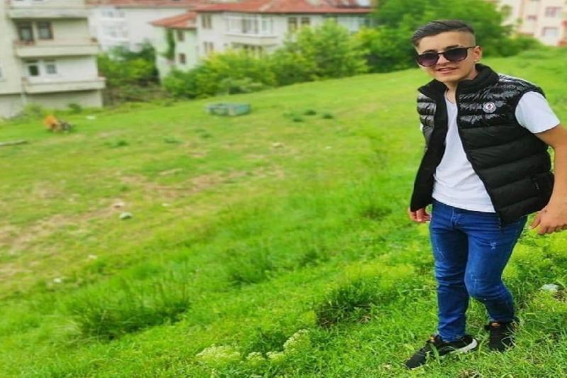 Kastamonu’nun Taşköprü ilçesinde meydana gelen motosiklet kazasında ağır yaralan genç,