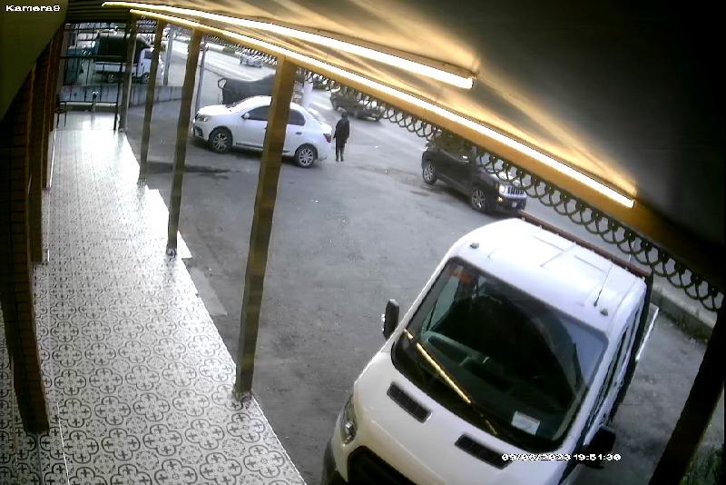 Zonguldak’ın Ereğli ilçesinde bir araç geri manevra yaparken 40 yaşındaki