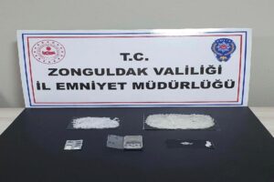 Zonguldak’ın Ereğli ilçesinde düzenlenen uyuşturucu operasyonunda 2 şüpheli tutuklanarak cezaevine