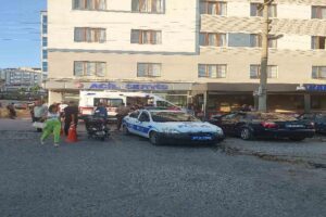 Zonguldak’ın Ereğli ilçesinde plajda güneşlenirken kalp krizi geçiren bir kişi